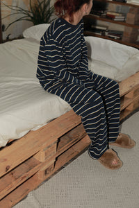 border pajamas set