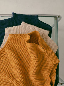 sleeveless knit